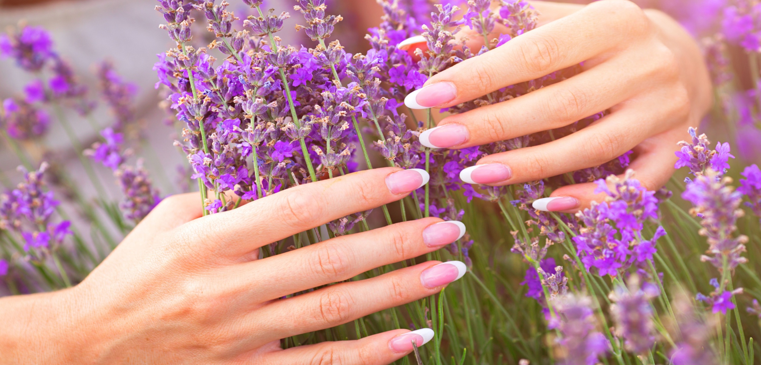 How to Maintain Clear Acrylic Nails