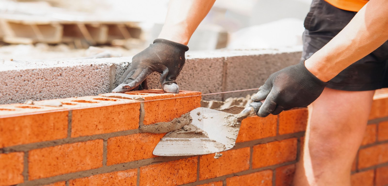 The Role of Experience in Bricklayer Salaries